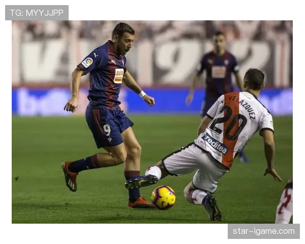 阿尔边路进攻焕发新策略，球队连胜彰显状态回升