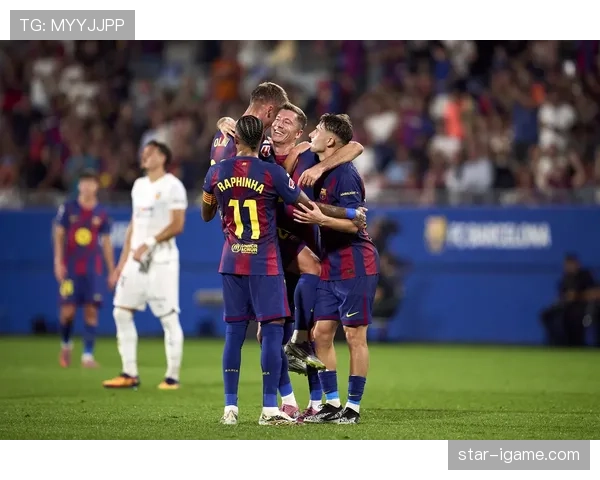 巴萨重振雄风，欧冠小组赛强势突围，晋级前景备受期待