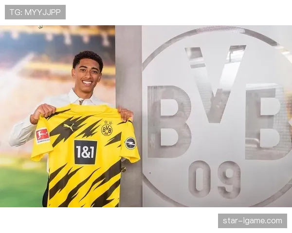 贝林厄姆 vs 杰拉德:全能中场的攻防结构与时代适配差异 贝林厄姆 vs 杰拉德:全能中场的攻防结构与时代适配差异